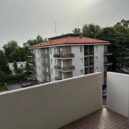 Olimpia House - Camere Accoglienti in Posizione Strategica-2